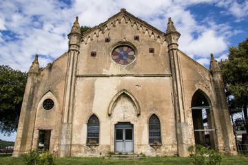 Fototapeta na wymiar Chiesa abbandonata dell'Immacolata Concezione, la Farnesiana