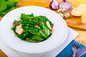 Fresh green salad with spinach