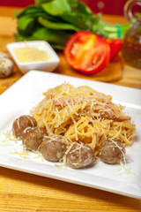 Spaghetti pasta with meatballs