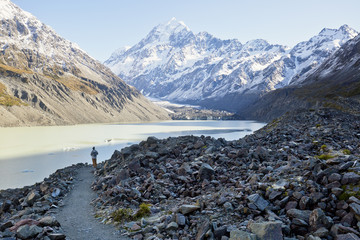 Observation point at the end of Hooker Valley track.