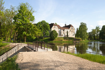 Fototapeta na wymiar Jaunpils castle in Latvia.