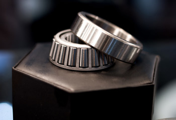 Cylindrical bearing with bokeh background