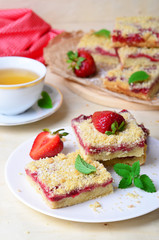 Delicious Berry Streusel Pie, Strawberry Crumble Bars