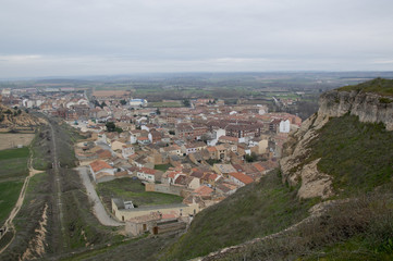 Fototapeta na wymiar Overlooking San Esteban de Gormaz