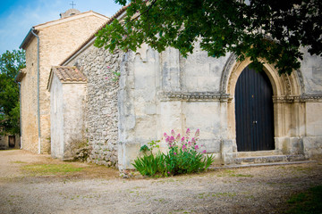 Naklejka premium jolie chapelle
