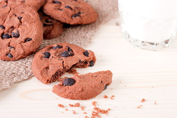 Break the cookies on the table