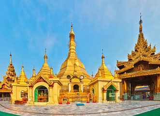 Sule Pagoda in Yangon. Panorama