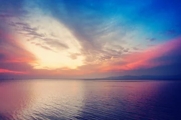Foto op Plexiglas Zonsondergang aan zee prachtige zonsondergang op het strand