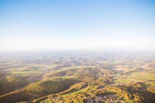 cherry blossom ballooning, fr&auml;nkische schweiz, oberfranken, bayern