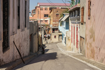 Fototapeta na wymiar Streets of Santiago de Cuba