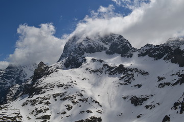 Szczyt Cubryny w chmurach, Tatry Polskie