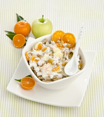 breakfast cereal with fruit