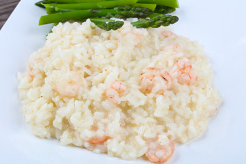 Risotto with shrimps and astaragus