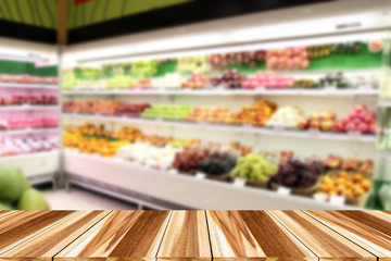 Perspective wood and Empty top wooden shelves of supermarket/mal