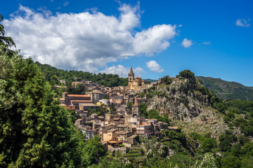 Fototapeta na wymiar Novara di Sicilia, mountain village Sicily, Italy