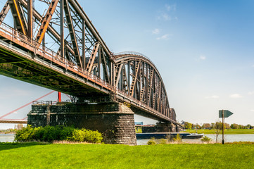 Duisburg Haus-Knipp Eisenbahnbrücke 01