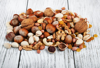 different types of nuts