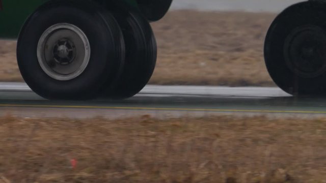 Airplane Wheel rotation, closeup, 2160p, UHD, 4k