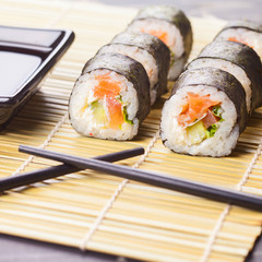 Fototapeta na wymiar Maki Sushi set