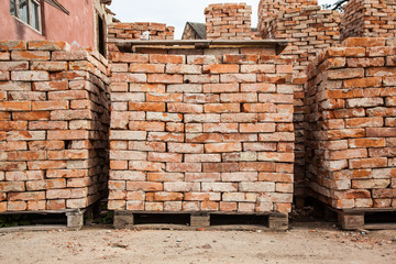 red bricks for building