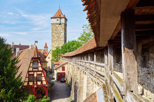 Rothenburg ob der Tauber - Alte Schmiede und Rödertor