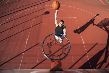  Slam dunk!