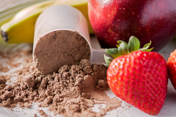Chocolate meal replacement powder with fruit