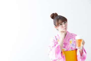 浴衣の女性・白バック