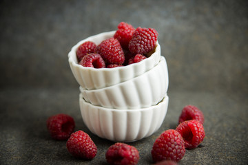 Himbeeren in der Schale