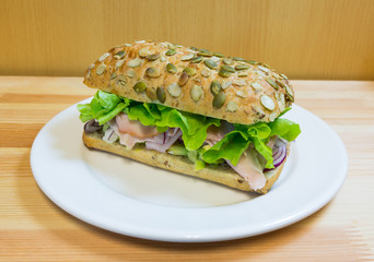 Sanwich roll with fresh vegetable