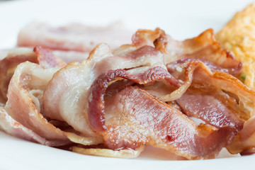 Cooked bacon