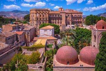 Raamstickers oude klooster van Sint Jan in Palermo, Sicilië © andiz275