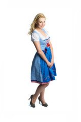 junge blonde Frau im Dirndl