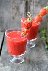 The fresh organic strawberry smoothie
