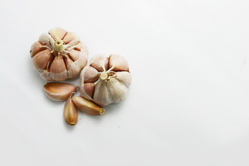 garlic on white 