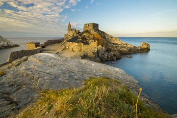 zamek na klifie-Portovenere,Liguria © Mike Mareen
