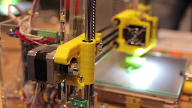 3D printer prints the item