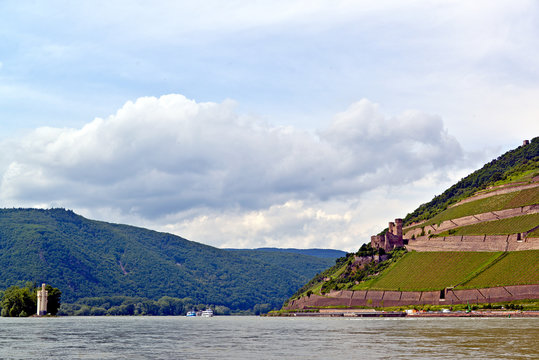 Binger Loch am Rhein