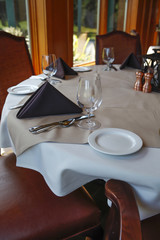 Table dinning setting