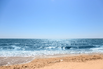 Fototapeta na wymiar Beautiful seacoast on a sunny day