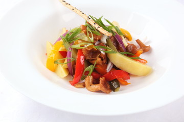 Salad with mushrooms and vegetables