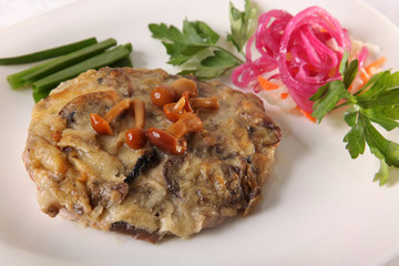 Meat roasted with mushrooms