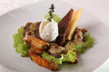 poached egg in salad