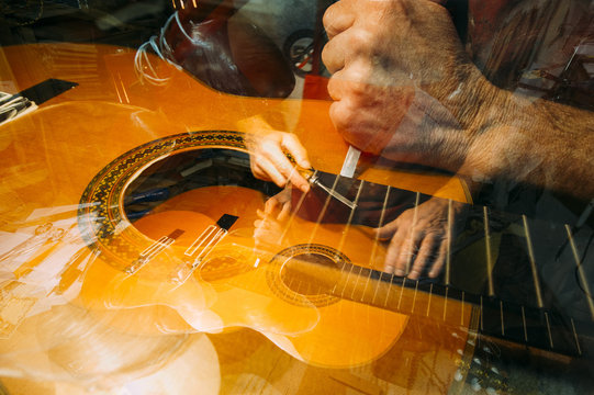 haciendo una guitarra