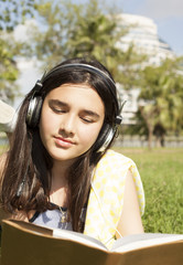 Obraz premium kitap okumak