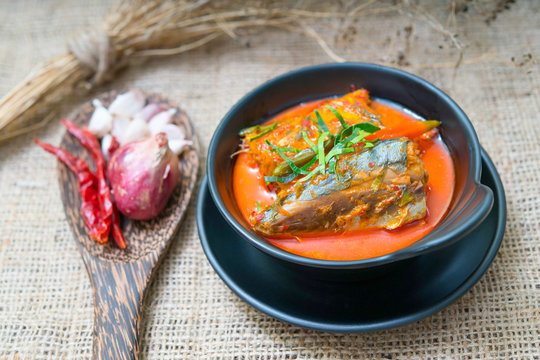 chuchi mackerel Thai food