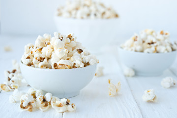Homemade salty popcorn
