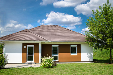 Bungalow, moderner Flachbau