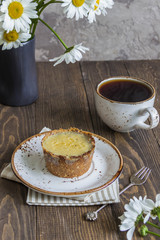 tartlets with key lime and almonds, chamomile