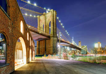 Obraz premium Oil refinery industry plant with smokestack